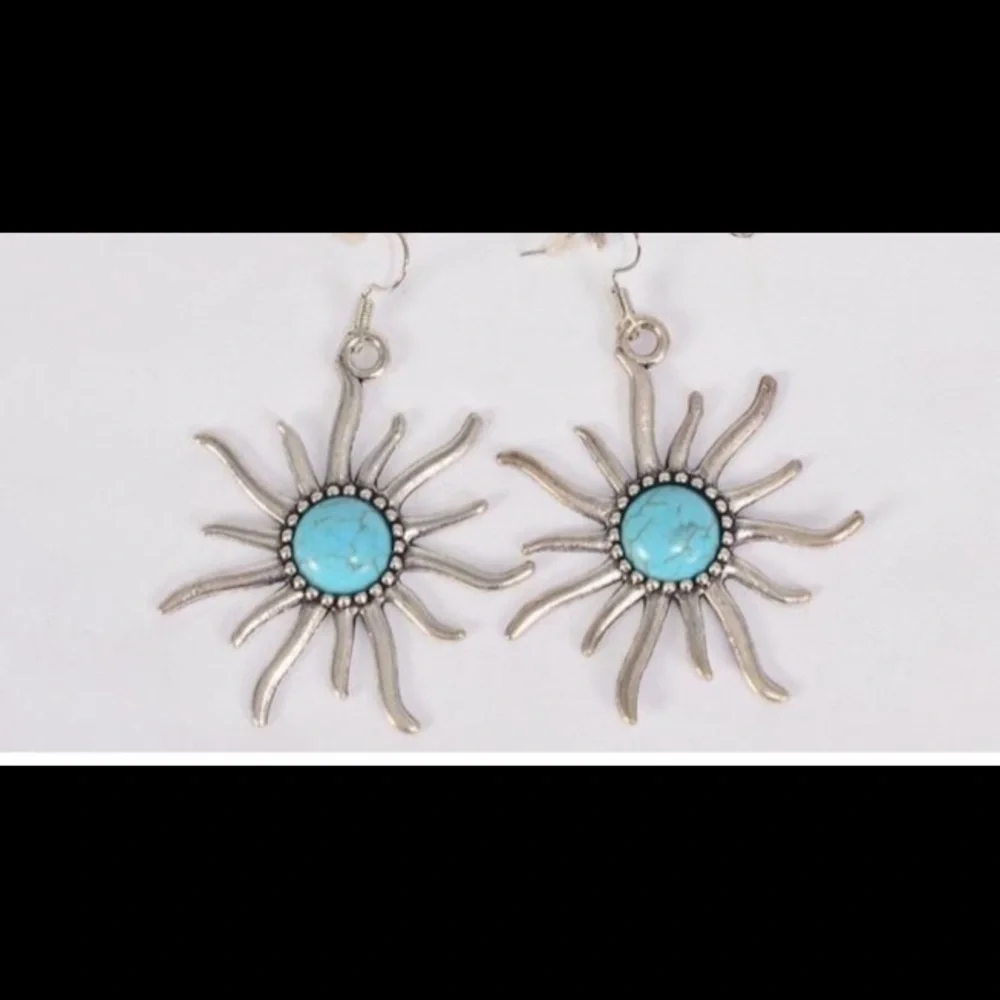 Antique-like Sun, Semiprecious Stone, NWT.